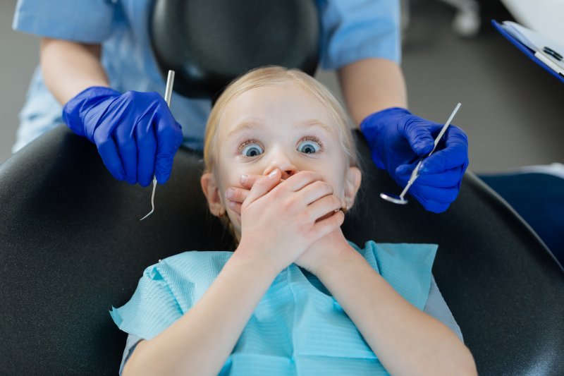 girl afraid of dentist in Dublin